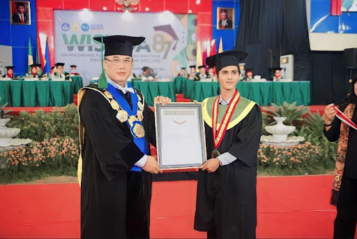 Cetak Rekor MURI dengan Segudang Prestasi